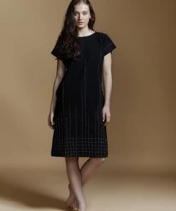 BunaStudio Black Drop Shoulder Dress