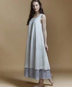 BunaStudio Trapeze Bias Botanical Maxi Maxi Dresses