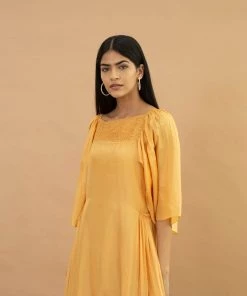BunaStudio Midi Dresses Bumblebee Smock Dress