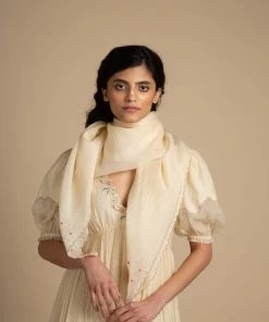 BunaStudio Lazy Daisy Scarf