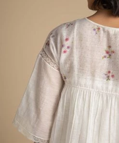 BunaStudio Trailing Buds Top