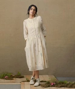 BunaStudio Pasture Dress Midi Dresses
